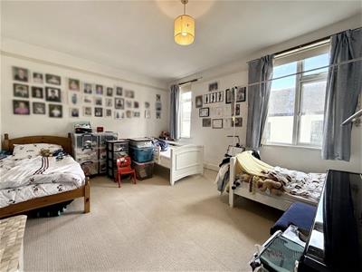 Picture 10